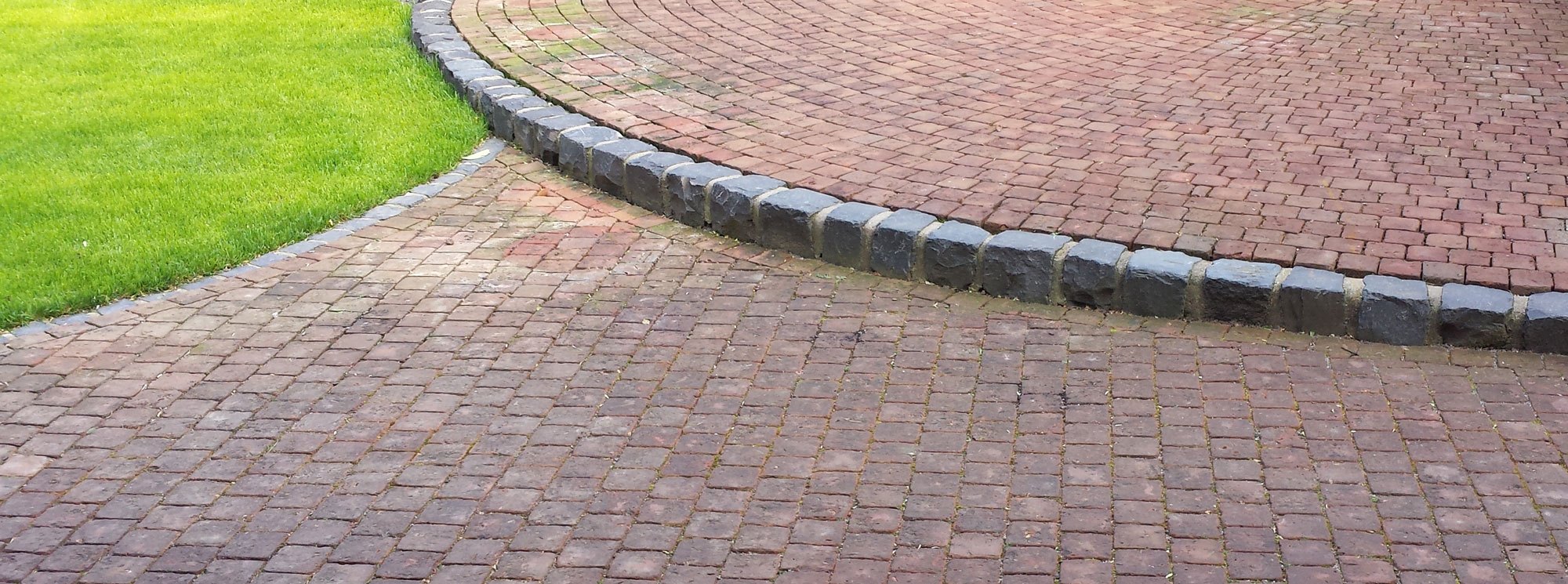 Pflasterreinigung - vorher